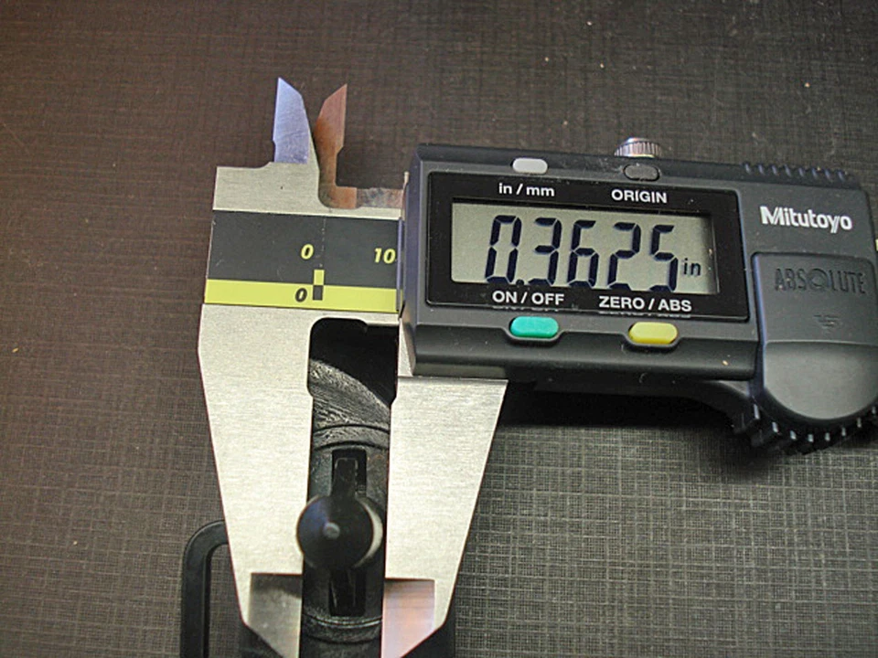 2 piezas 73 74 75 76 77 Oldsmobile Cutlass ventana trasera decoración moldura clips NORS Foto 2 de 4