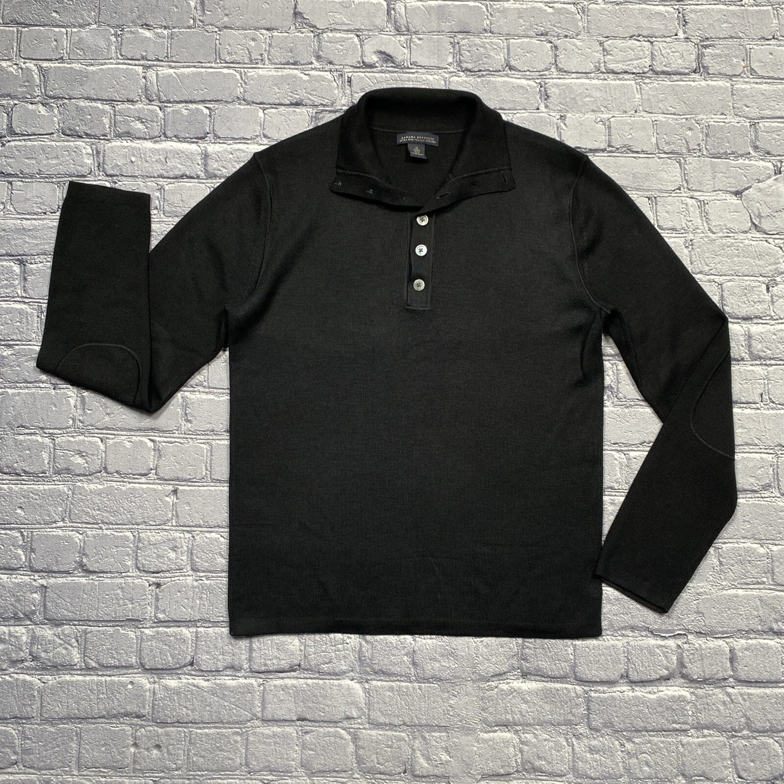 Banana Republic Fine Italian Merino Wool Sweater Men's M Black 1/4 Button *Read