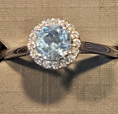 BRILLANZ Juweliere Sterlingsilber Blautopas und CZ Halo Ring Größe 7