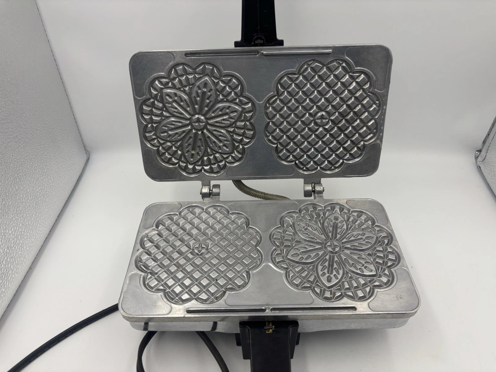 CucinaPro Pizzelle Baker 220-05p Non-Stick | Italian Waffle Iron | Cookie Maker