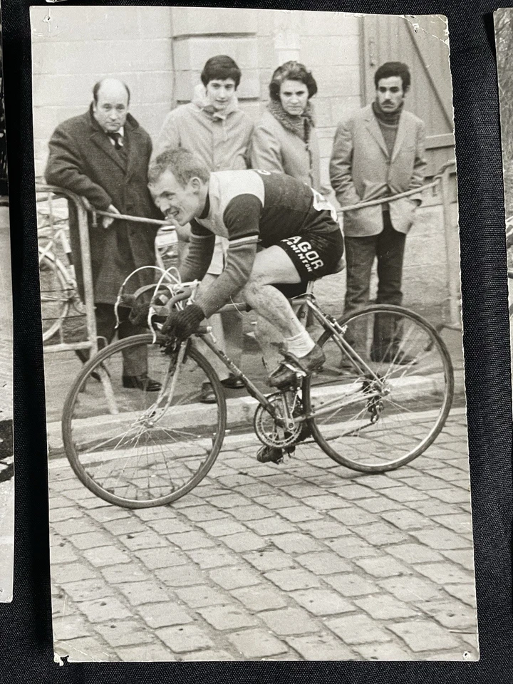 Ancienne photos course cycliste vélo - A.MACRON Le Photographe des sportifs 1970 - Photo 3/4