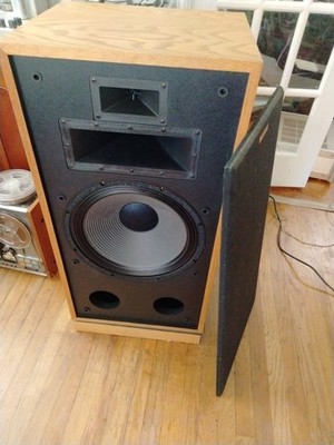 KLIPSCH CHORUS--PAIR