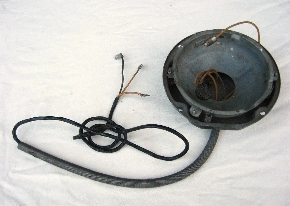 1946-1948 Lincoln Zephyr Continental NOS Headlight Bucket 1947 46 47 48 8DA 8CA - Image 3 of 4