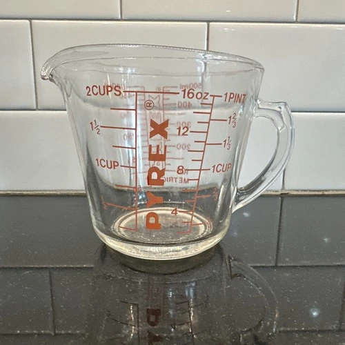 MCM! VTG! 2 Cup 16 oz Pyrex 516 Glass Red Letter Measuring Cup Closed D-Handle!