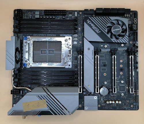 ASRock TRX40 Creator Sockel sTRX4 AMD ATX Mainboard defekt bastler - Bild 4 von 23