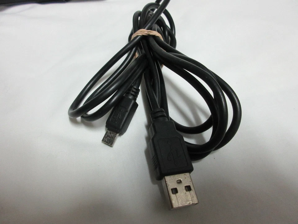 Garmin Nuvi 40LM 4.3-inch Portable GPS Navigator PRE OWNED - Image 3 of 4