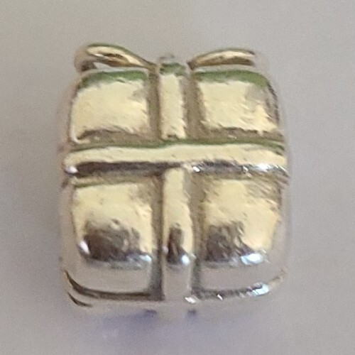 Pandora Present Gift Box Bead Charm 925 Solid Sterling Silver - Picture 3 of 4