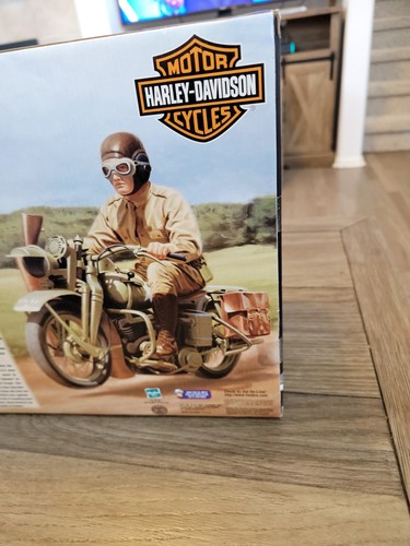 Hasbro GI Joe Classic Collection US Army Courier & WLA 45 Harley Davidson New - Picture 13 of 14