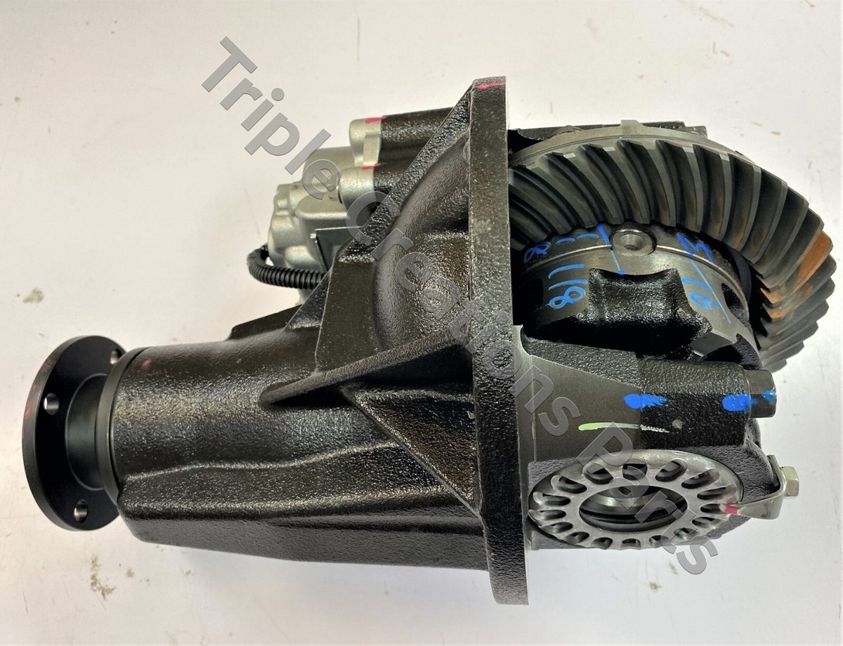 Toyota Genuine 4111060B32 Carrier Assy Differential Front 41110