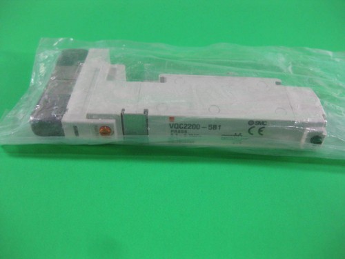 SMC VQC2000 Solenoid Valve 5 Port -- VQC2200-5B1 -- New - Picture 8 of 10