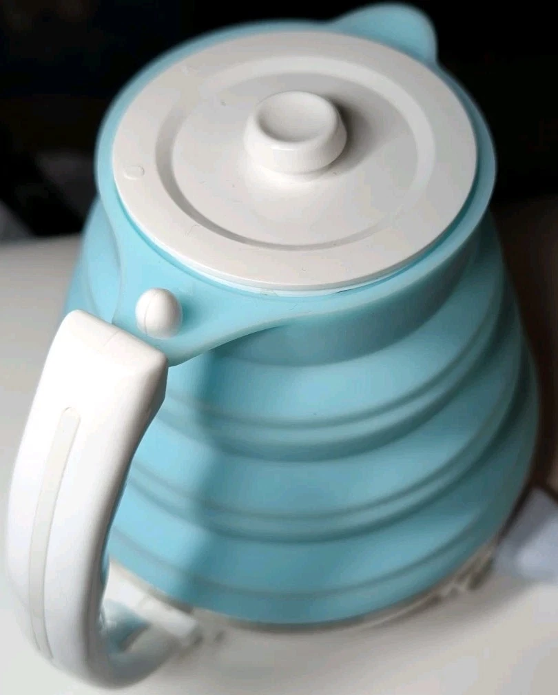 Foldable Electric Kettle 600ml/ 20.29 Oz Collapsible Silicone Travel Kettle