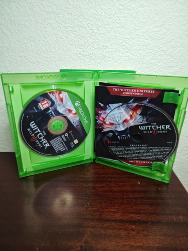 The Witcher 3: Wild Hunt Xbox One con manuale e mappa - Foto 3 di 4