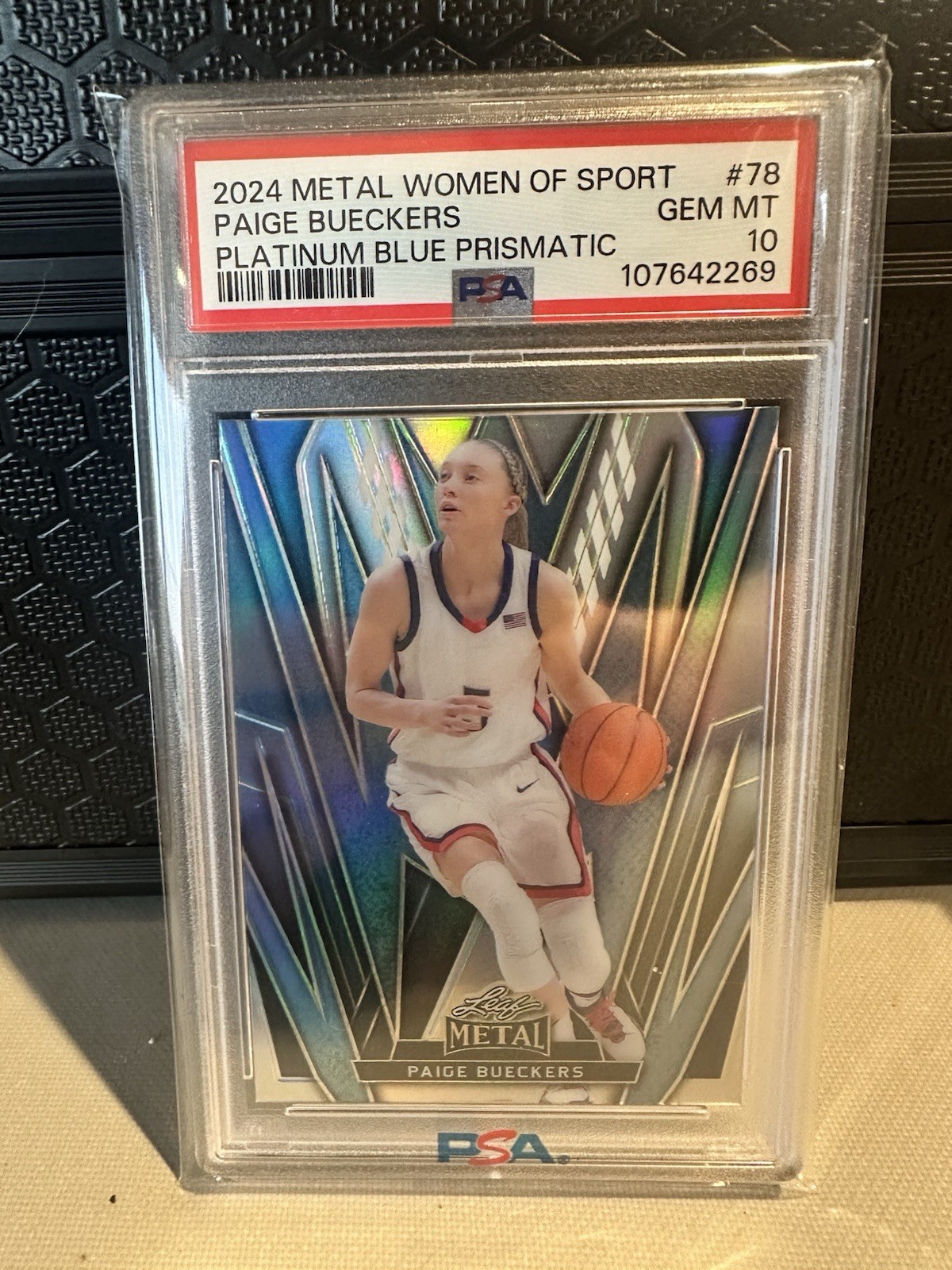 2024 Leaf Metal Women Of Sport Paige Bueckers Platinum Blue Prismatic/20 PSA 10