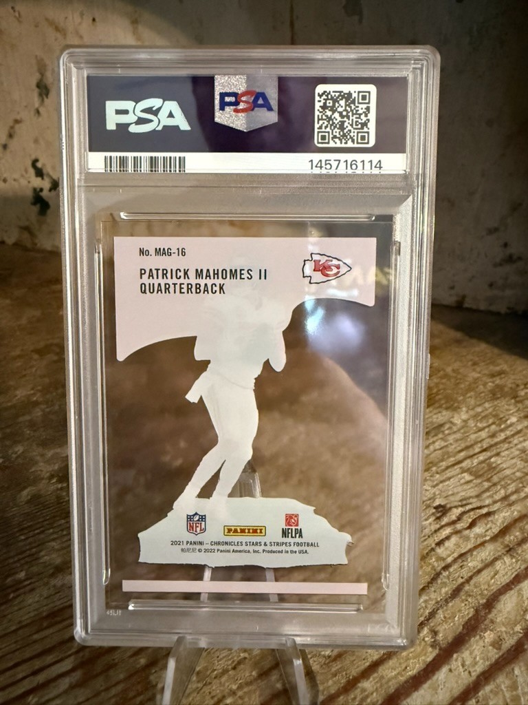 2021 Panini Chronicles - Magnitude Patrick Mahomes II #MAG-16 PSA 9 Chiefs view 2