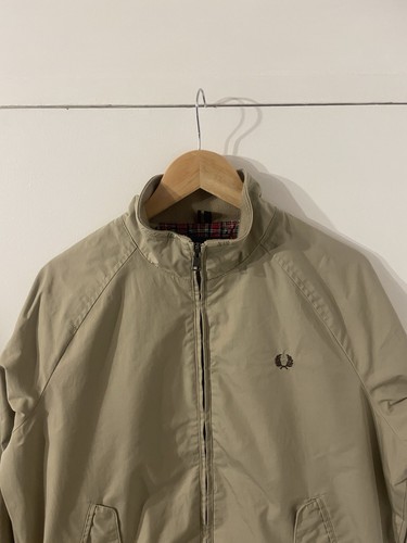 Chaqueta Fred Perry Harrington Usada Beige Mediana Muy Buen Estado - Imagen 4 de 23