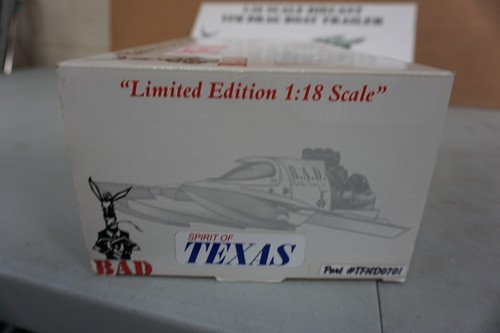 1/18 BAD Ass Top Fuel Hydro Spirit of Texas Speed Boat and Trailer (14258) - Picture 3 of 11