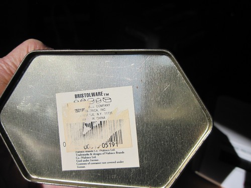 Lata de colección Fig Newton Collector 1996 Uneeda Bakers 6" x 5" - Imagen 5 de 5