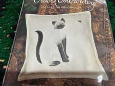 Elsa Williams Needlecraft Siamese Cat Crewel Embroidery Kit picture or pillow