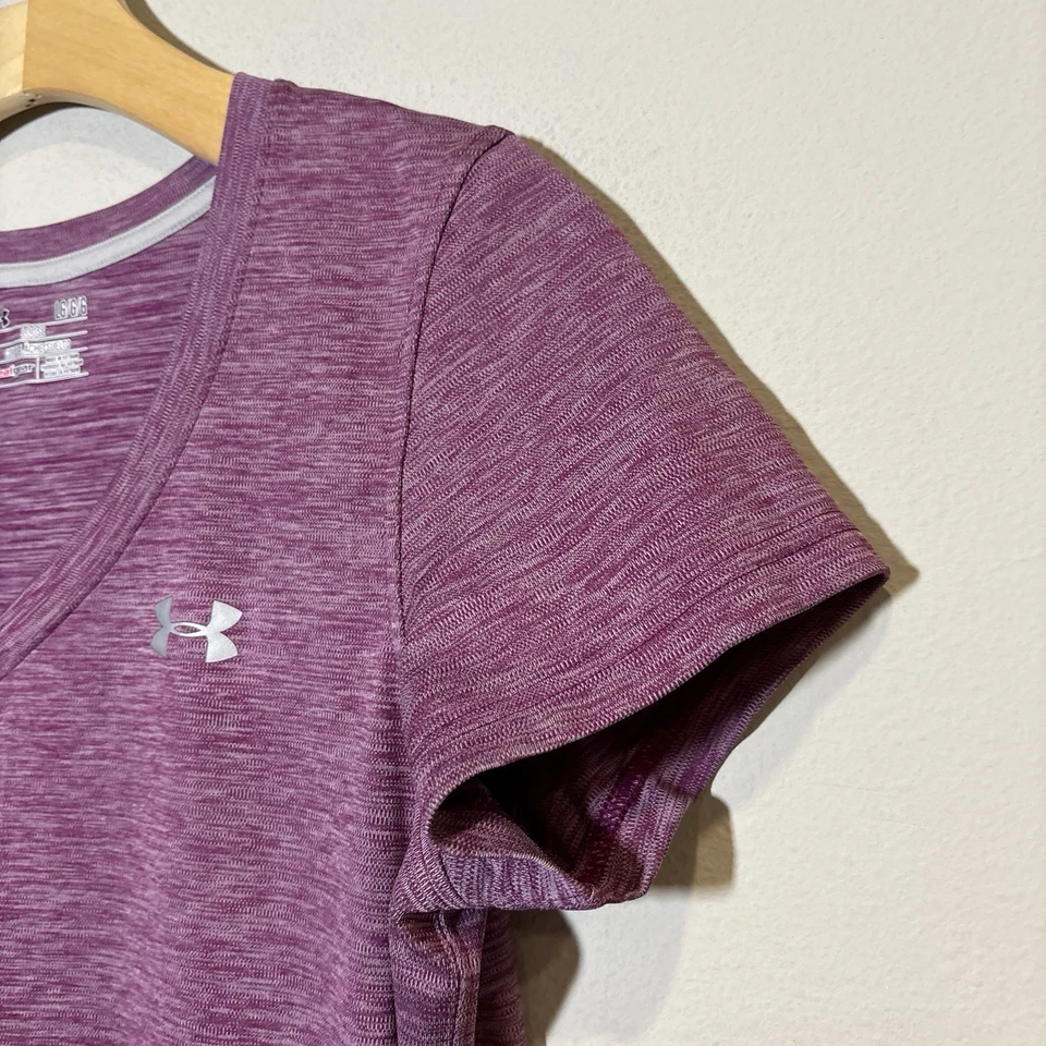 Camiseta Under Armour HeatGear para mujer calce holgado cuello en V talla grande manga corta Foto 3 de 4