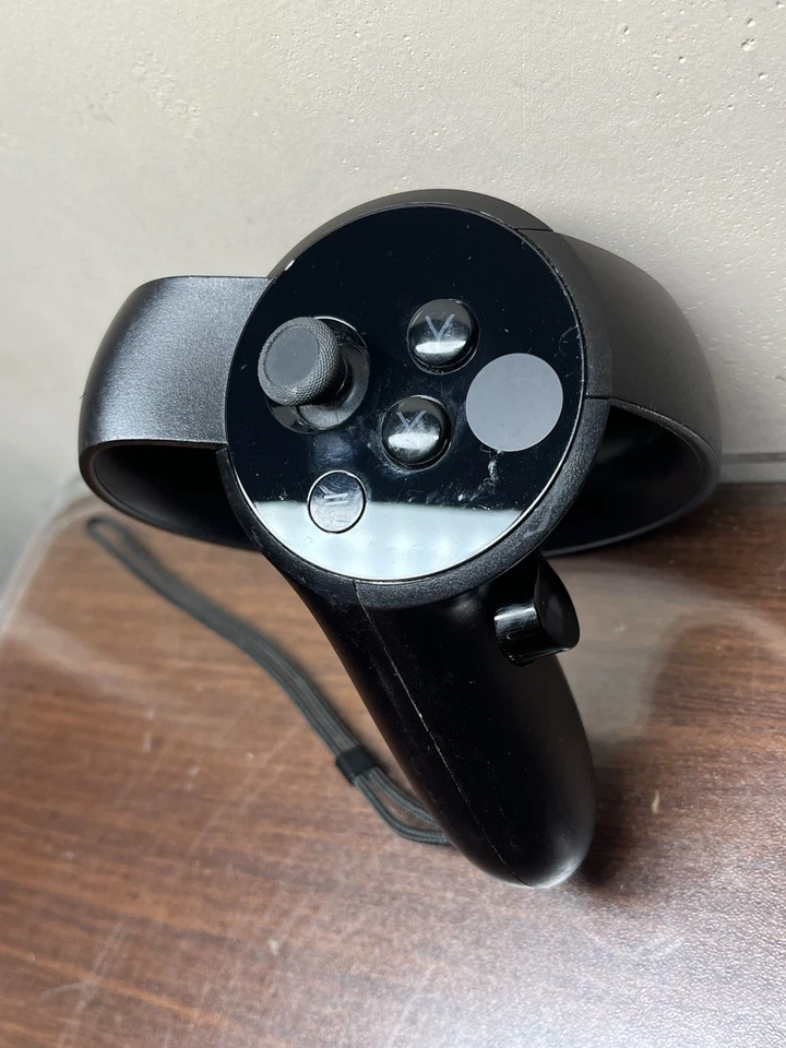 Meta Oculus Rift CV1 Touch Controller Left ONLY - Image 2 of 4