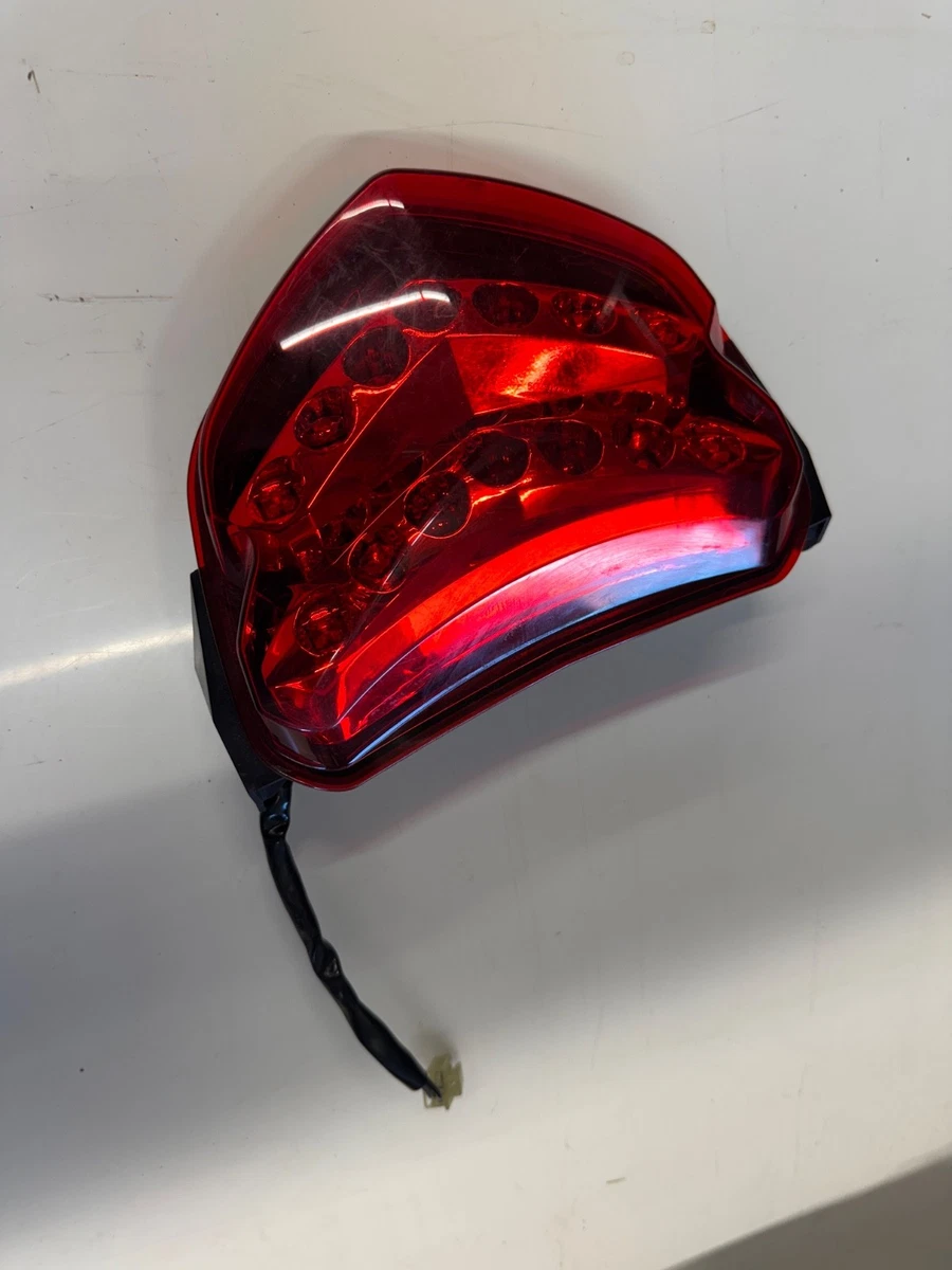 Feu Arrière Pour Suzuki GSXR 750 De 2001 - Occasion En état Fonctionnel
