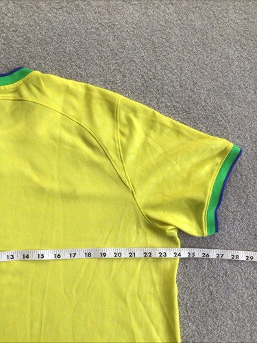 Nike Brazil Home Yellow Jersey 2022/23 Futbol World Cup Dri-fit EUC - Picture 6 of 10