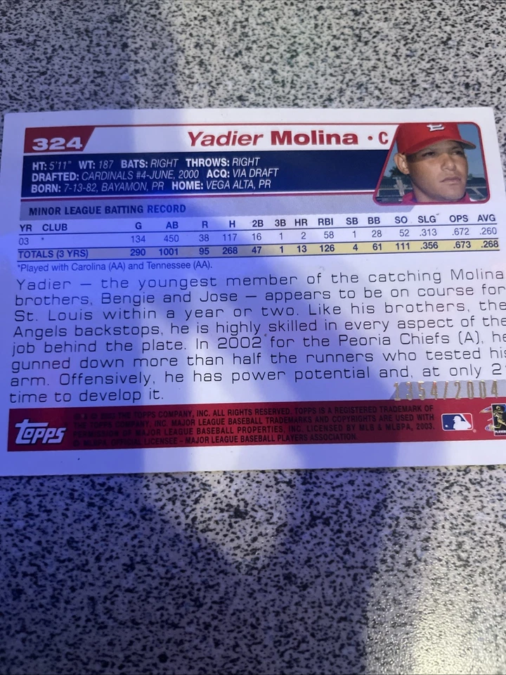 2004 Topps - Yadier Molina #324 Oro/2004 (RC) Foto 2 de 3