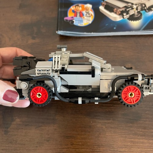 LEGO Back To The Future DeLorean Time Machine 21103 - Picture 6 of 12