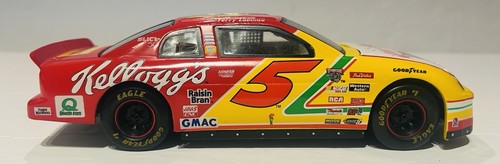 Racing Champions Terry Labonte #5 Kellogg's 1997 Monte Carlo 1:24 Scale - Picture 6 of 12