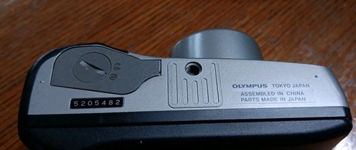 Olympus Infinity Super Zoom 3500 DLX 35mm Point & Shoot Film Camera & Case - Picture 13 of 13