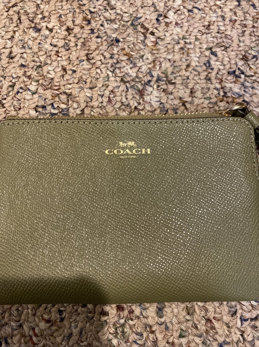 Coach F58032 Corner Zip Wristlet Crossgrain Leather Wallet | eBay