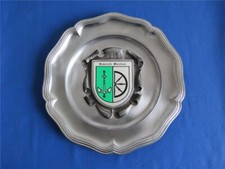 Staatsgeschenk Zinn Teller Wappen Gemeinde Mainleus mit Zinnengel ges. gesch.