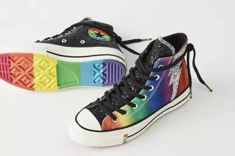 Masaccio teater TRUE Converse Chuck Taylor All Star 70 Hi Rainbow Pride GLITTER Lightning Bolt  size 3 | eBay