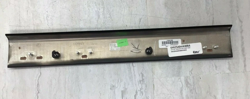 Lincoln MKZ 2007-2009 OEM moldura lateral del pasajero 6H6Z-54044A90-BA Foto 3 de 4