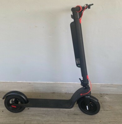RX8 Electric Scoter10'' 48V/12.5Ah BatteryUp to 40 Miles Range Max Speed 19.6 MPH