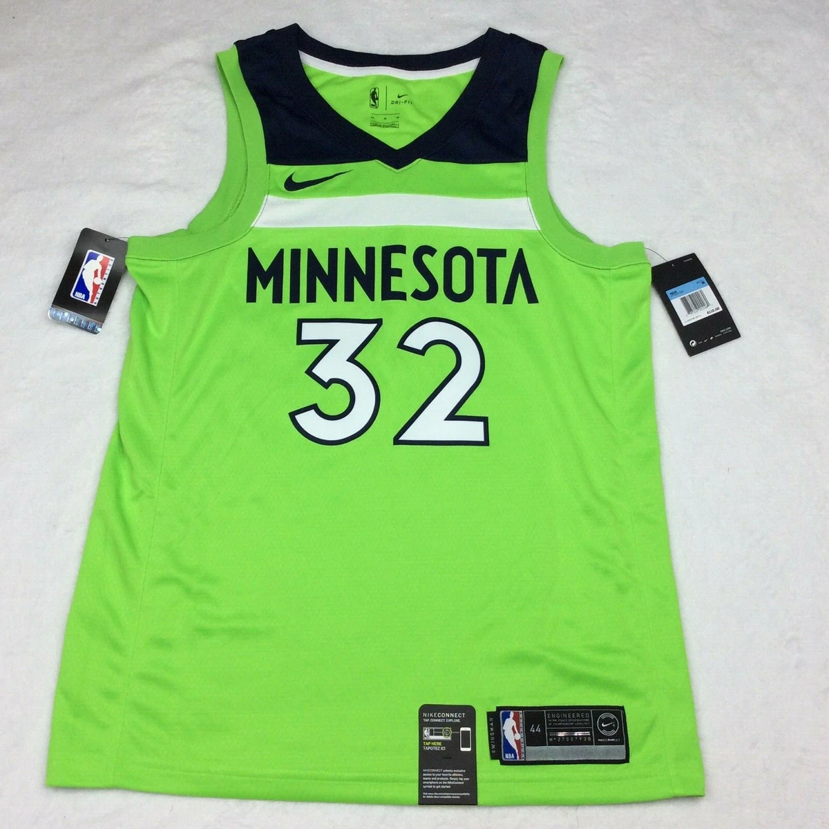 Men's Minnesota Timberwolves Karl-Anthony Towns Nike Green Swingman Jersey  Statement Edition