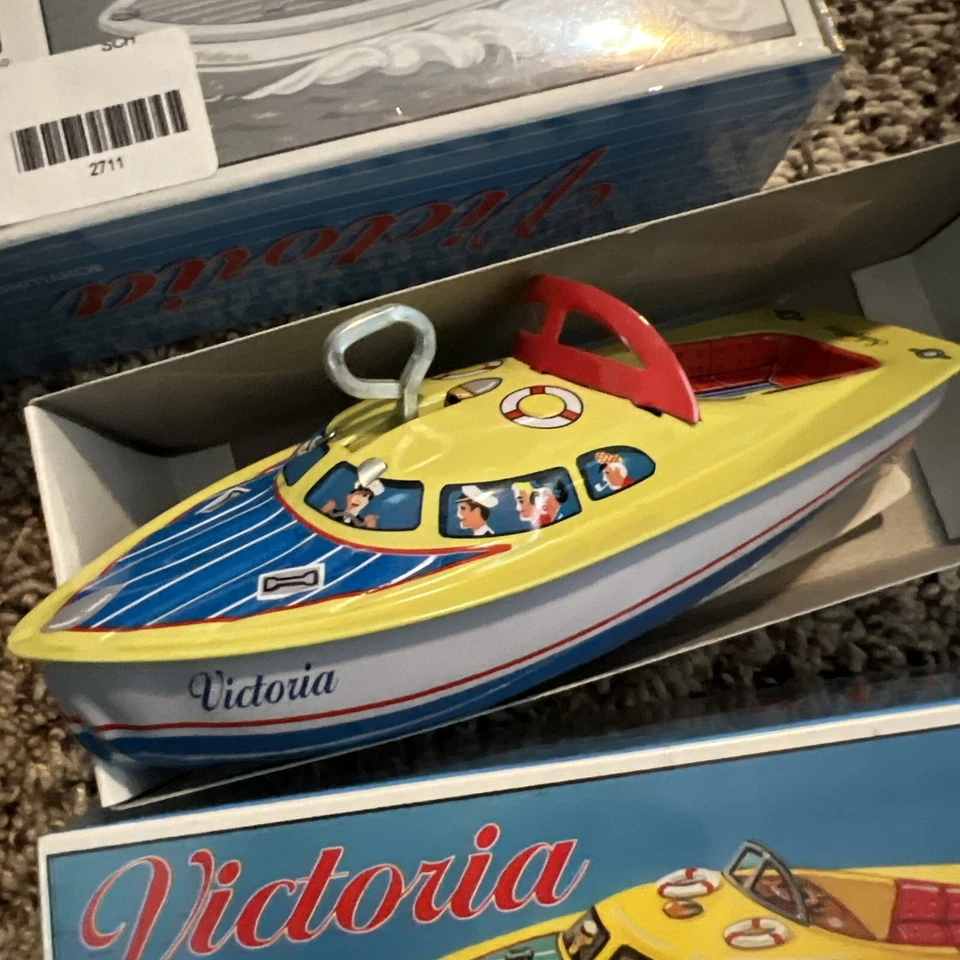 2 Victoria putt-putt barco 1 sellado 1 abierto Foto 3 de 4