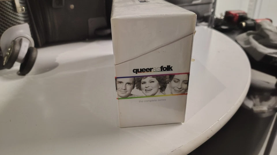 Queer As Folk - The Complete Series Box Set (DVD) (Used, Excellent Condition) Foto 4 de 4