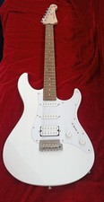 Chitarra elettrica YAMAHA PAC012 WH