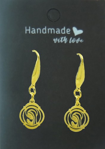 Handmade Blessed Mother Mary Earrings, Golden Stainless Steel, Religious Jewelry - Afbeelding 4 van 5