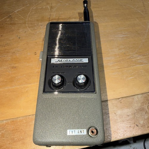Midland 13 channel Handheld Radio Tranceiver Model 13-133 Working