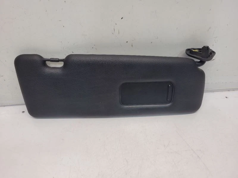 Parasol derecho pasajero BMW 330i 2001-06 (convertible) *plástico negro* Foto 2 de 4