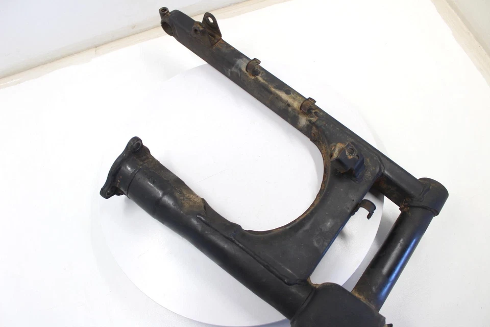 1981 HONDA GOLDWING 1100 BLACK OEM REAR SWINGARM SUSPENSION ARM - Image 3 of 4