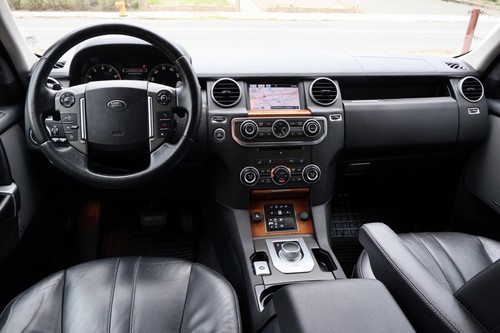 2016 Land Rover LR4 HSE - Picture 14 of 40