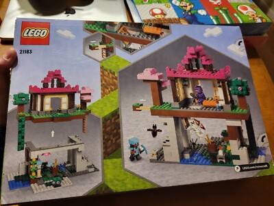 Lego Minecraft 21183 The Training Grounds Building Toy 534 pieces