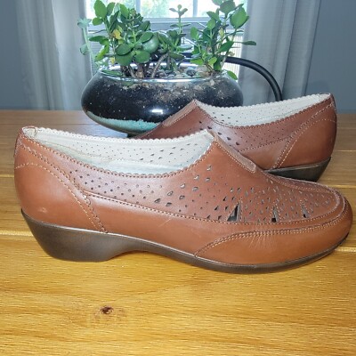 Easy Spirit Duff Pump -Size 7.5