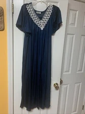 VTG CW Classics NightGown Lingerie Short Sleeve Blue Semi Sheer Soft 1x- Long
