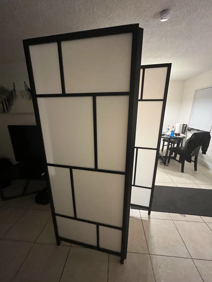 Posavasos Moderno Madera Tres Paneles Pantalla Plegable Divisor de Habitación en Negro Foto 2 de 2