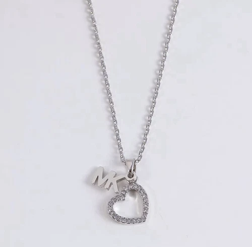 MICHAEL KORS Collana con ciondolo logo MK cuore scintillante tono argento nuova con etichetta spedizione gratuita