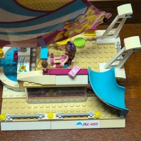 LEGO 41317 Friends Sunshine Catamaran 602pc  w/ instructions, no box